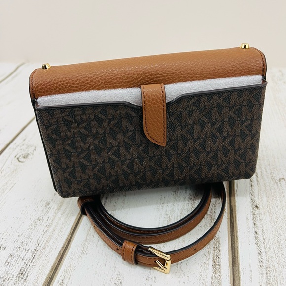 Michael Kors Signature Logo Small Phone Crossbody Bag Wallet - Picture 4 of 13
